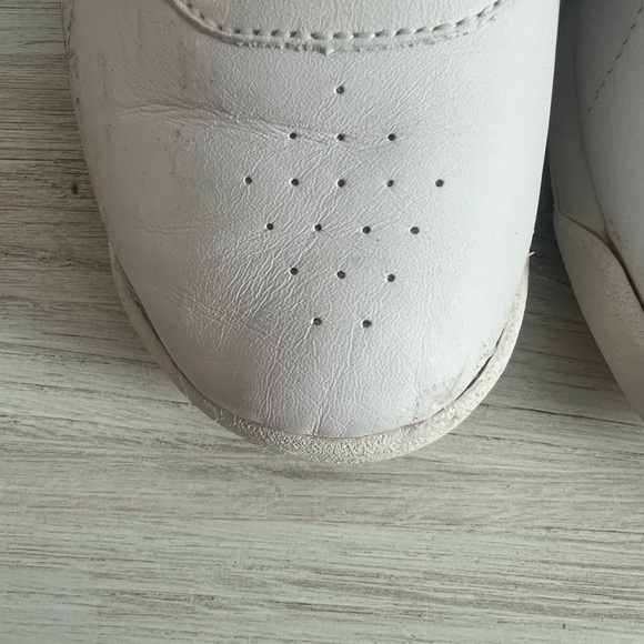 Vintage 1980s Reebok Freestyle Leather High Tops with Teal Inlay - Picture 8 of 9